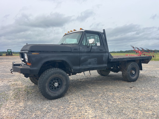 1979 Ford F-350 4x4 Flatbed Truck