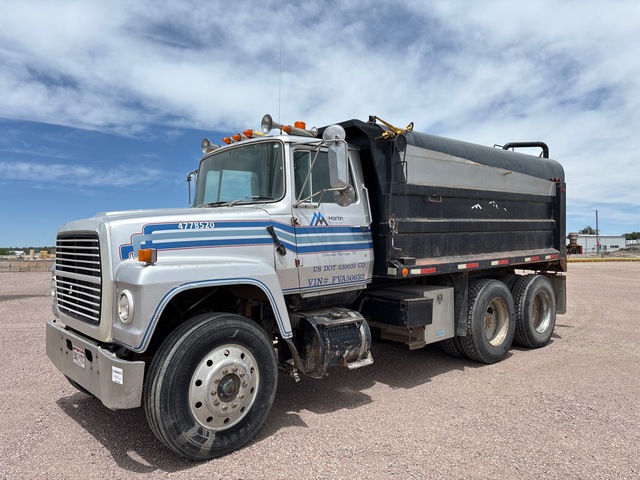 1985 Ford LT8000 6x4 Water Truck
