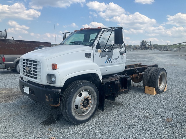 2001 Chevrolet 7500 4x2 Cab and Chassis 2001 Chevrolet 7500 4x2 Cab and Chassis