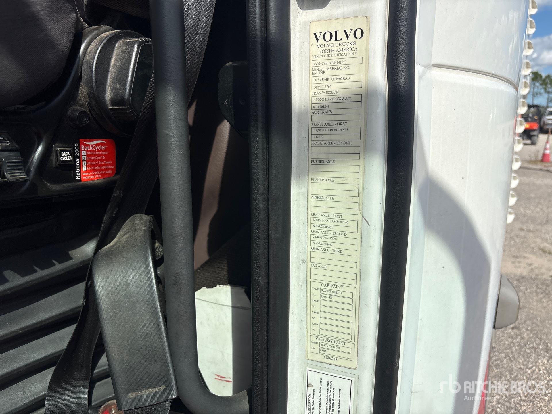 2013 Volvo VNL