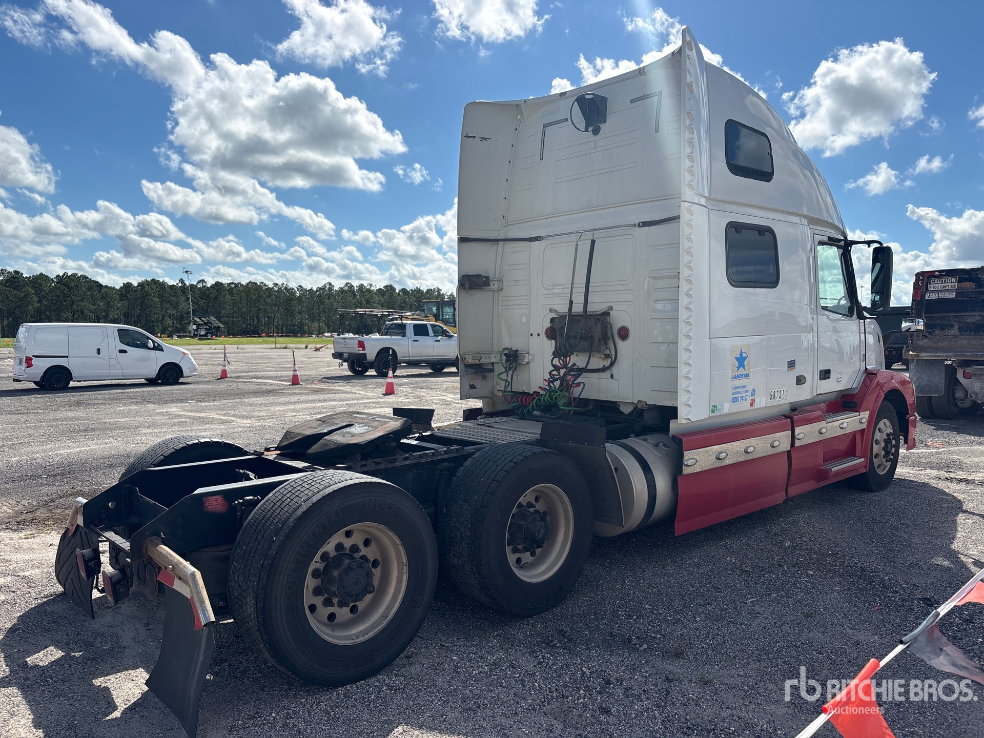 2013 Volvo VNL