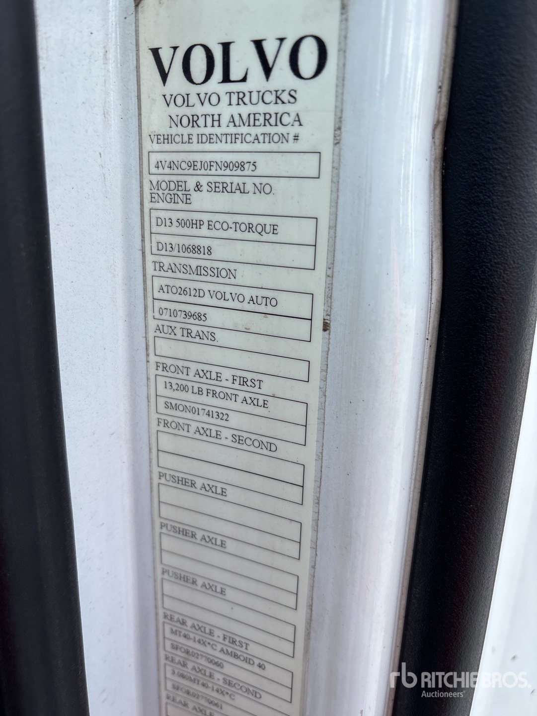2015 Volvo VNL