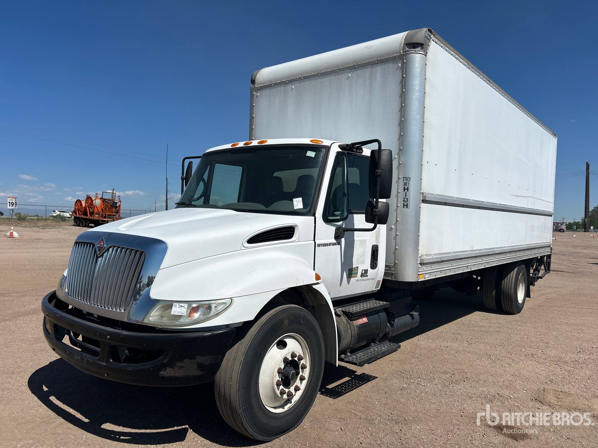 Photo of a 2008 International 4000