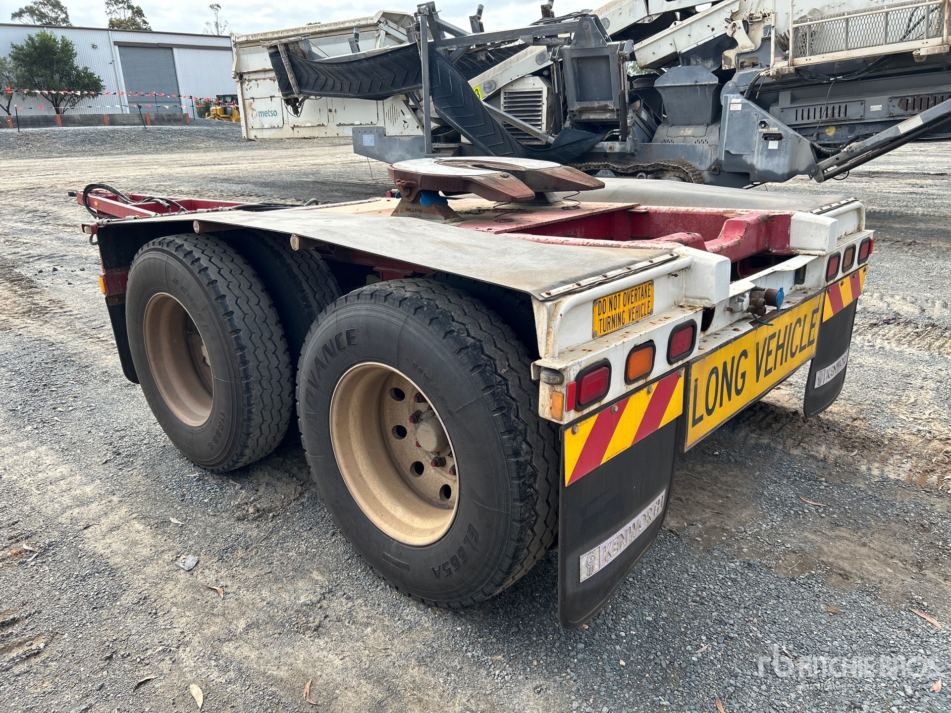 General Appearance with Picture, Right Rear Corner