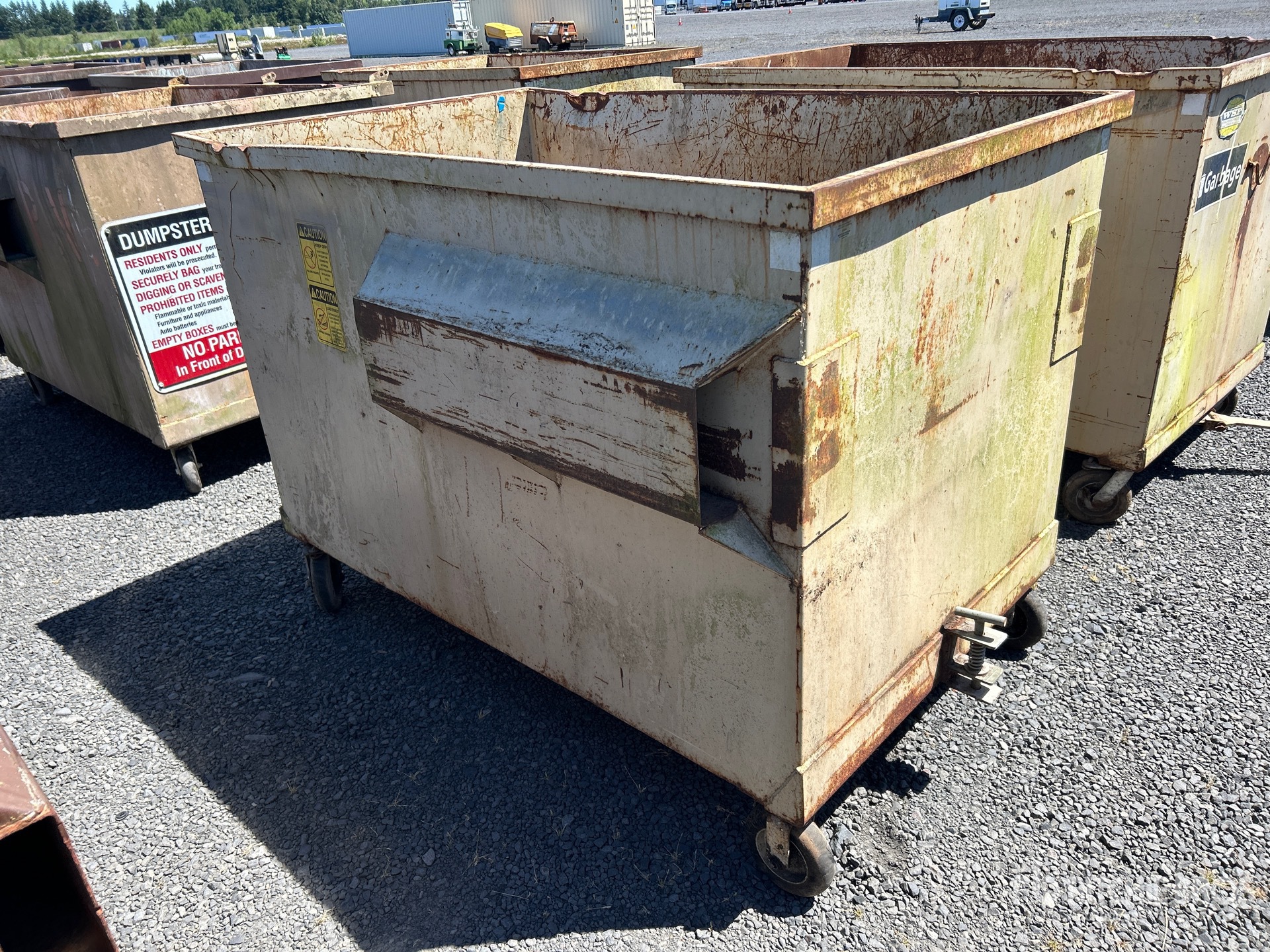 General Appearance with Picture, Left Rear Corner