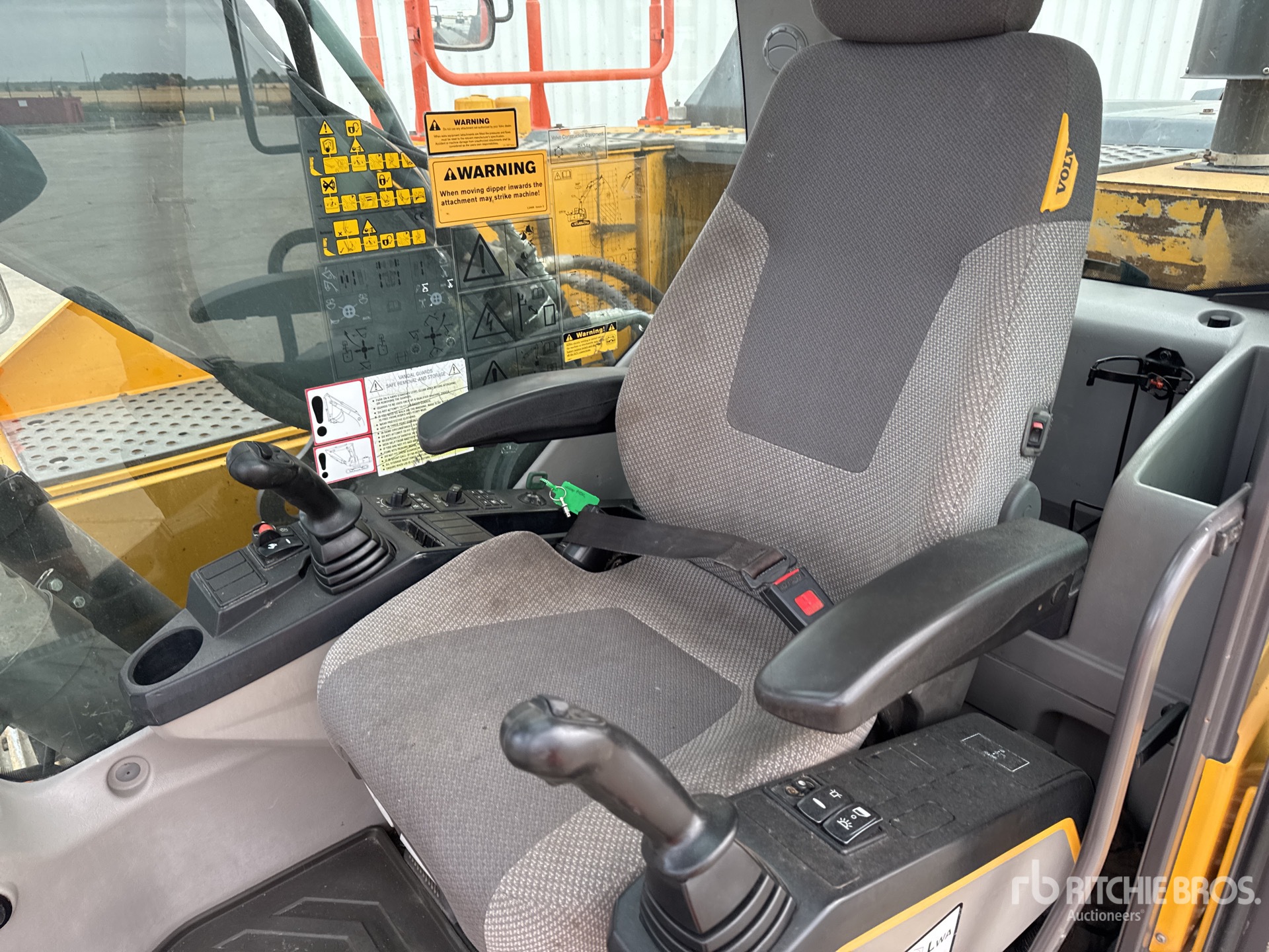 2016 Volvo EC220EL