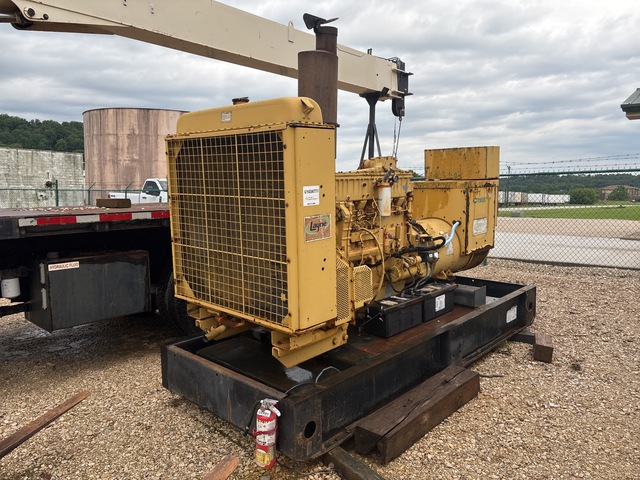 1996 Cat 3406 320 kW Skid-Mounted Generator Set