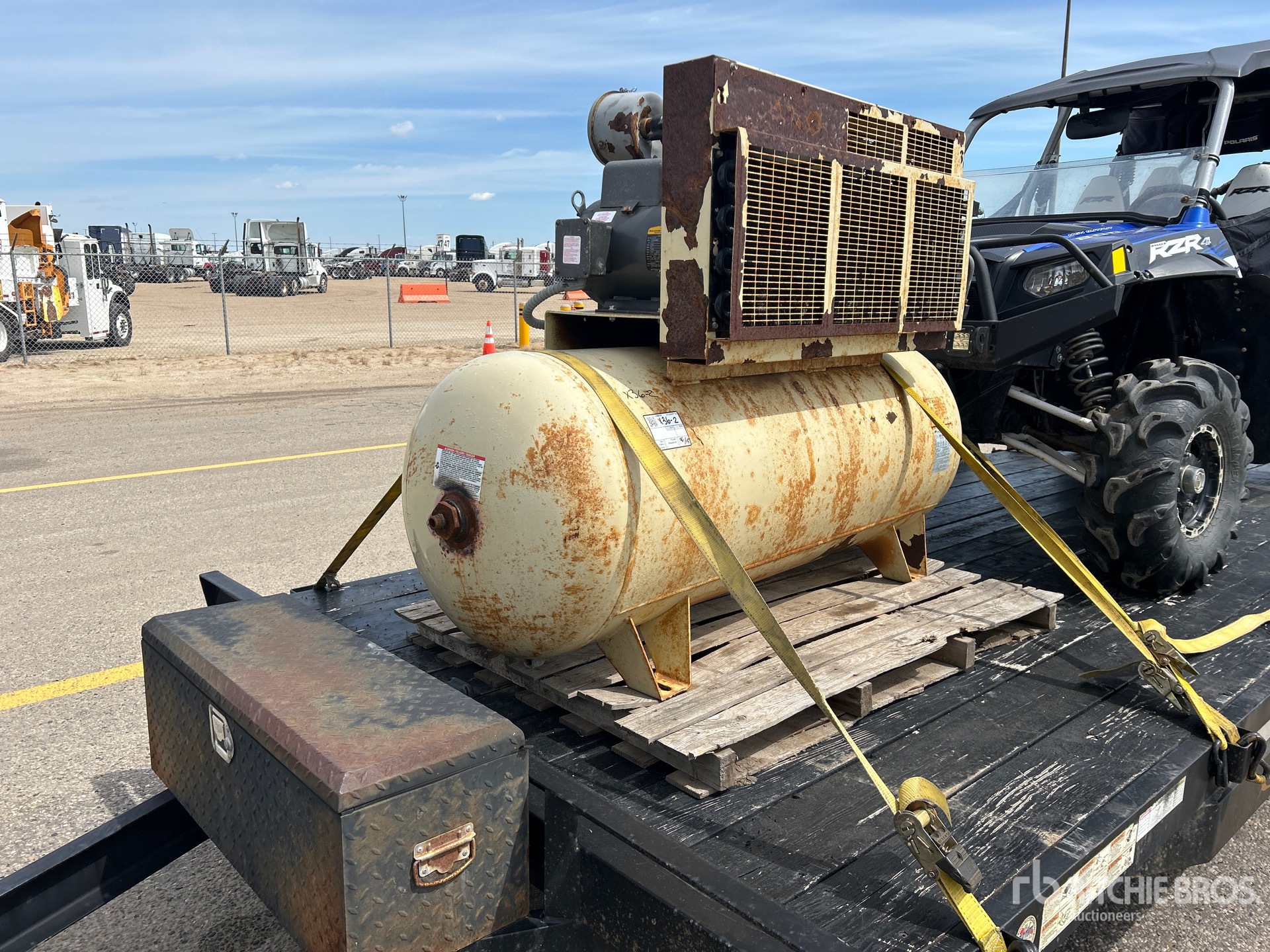 Photo of a  Ingersoll Rand 245E10 PREMIUM