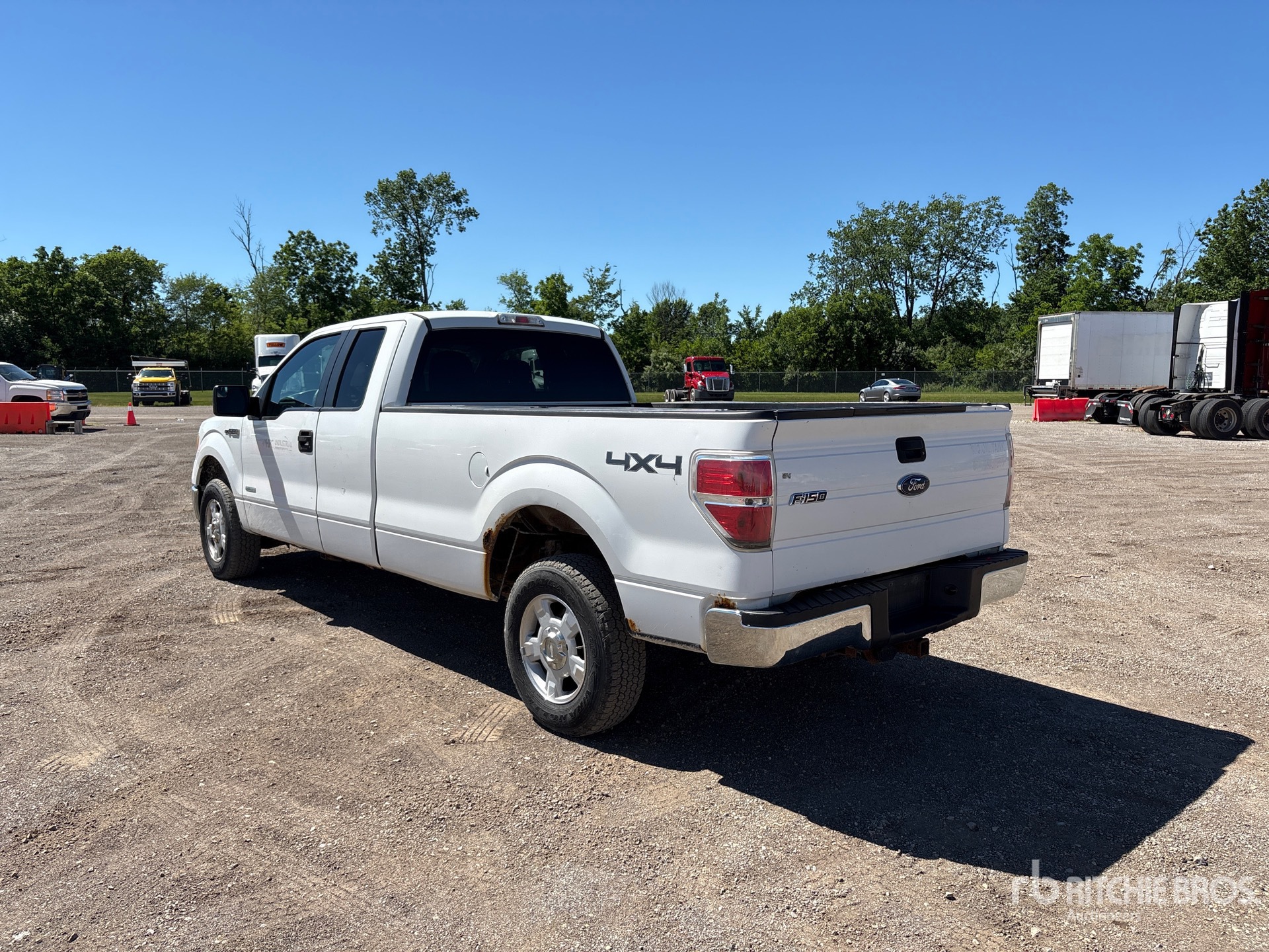 General Appearance with Picture, Left Rear Corner