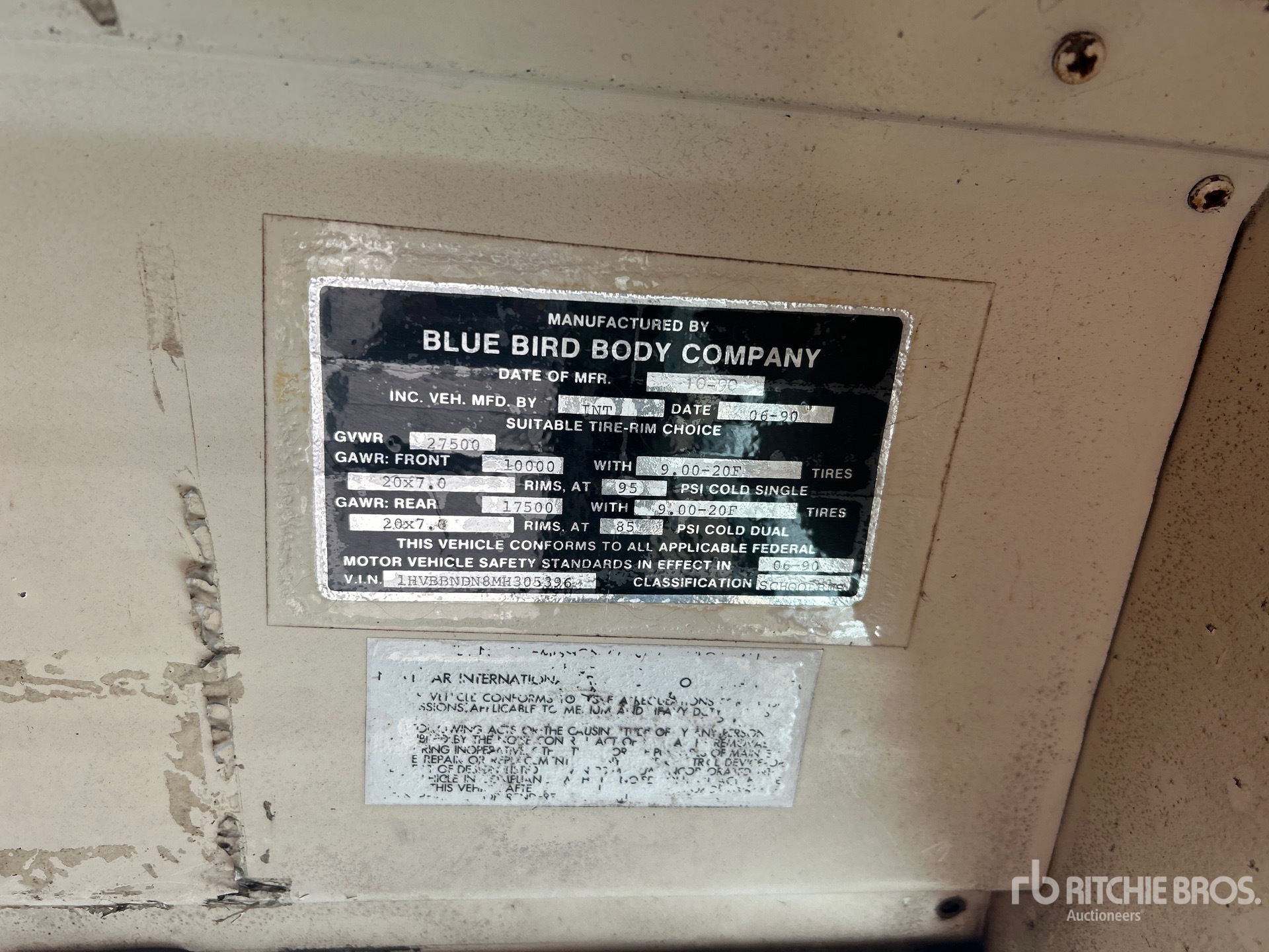 Photo of a 1991 International 3800