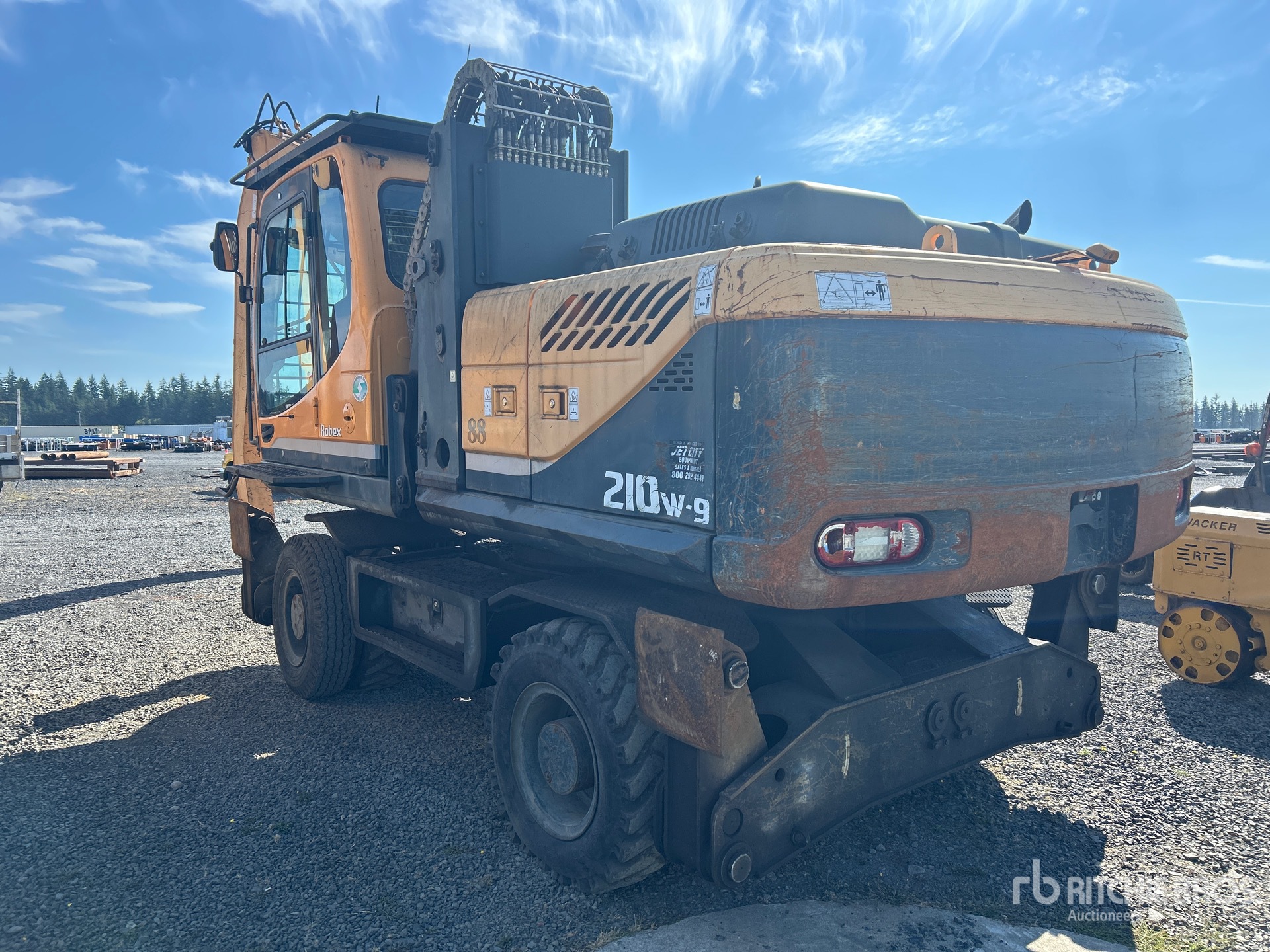 General Appearance with Picture, Left Rear Corner