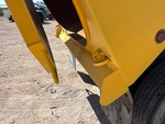 Configuration with Tailgate Latch