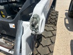 Hydraulics with Auxiliary Hydraulic Plumbing