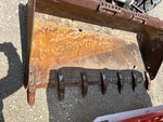 Specialty with Loader Bucket Cutting Edge/Shanks/Teeth