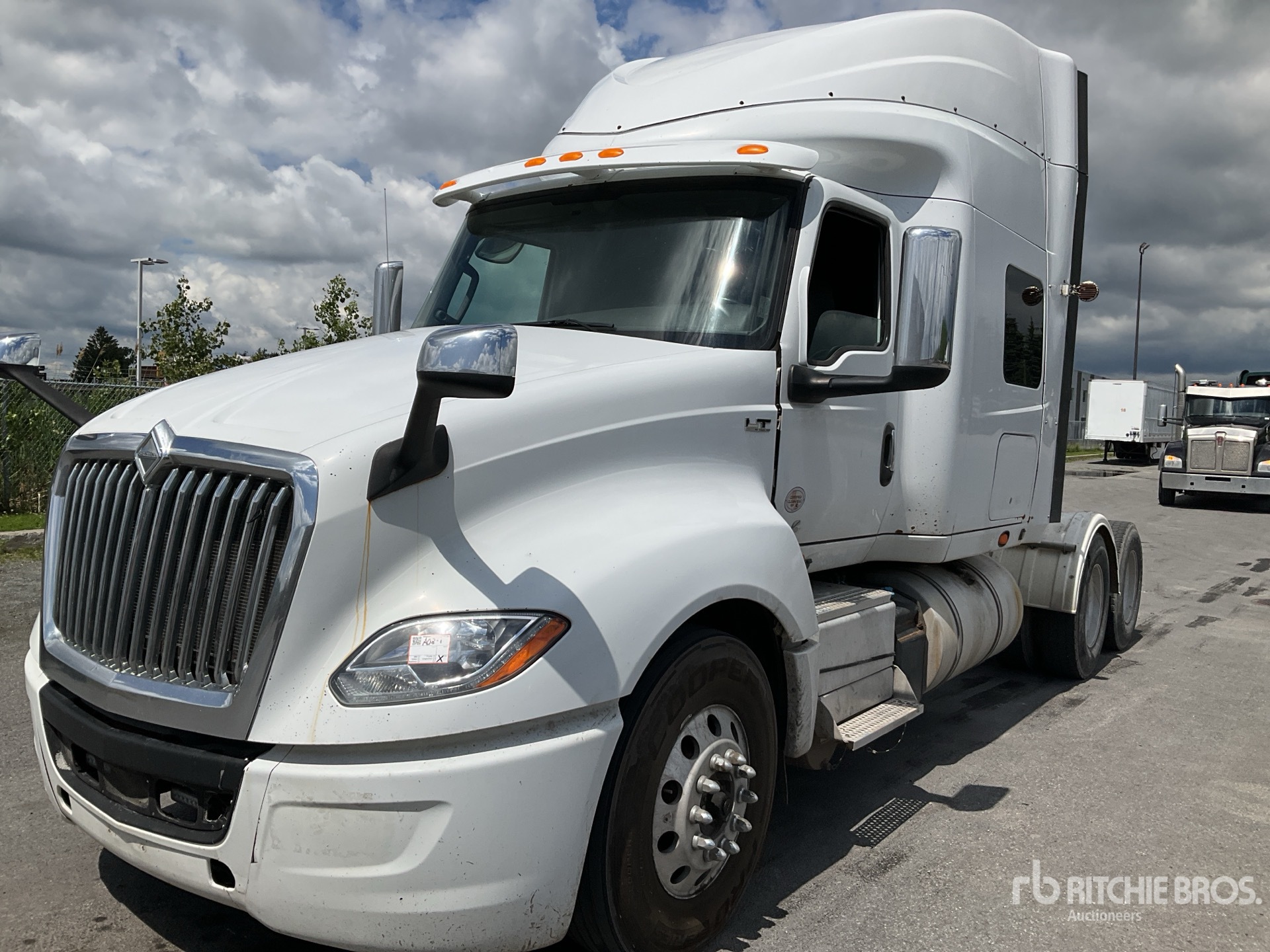 Photo of a 2019 International LT625