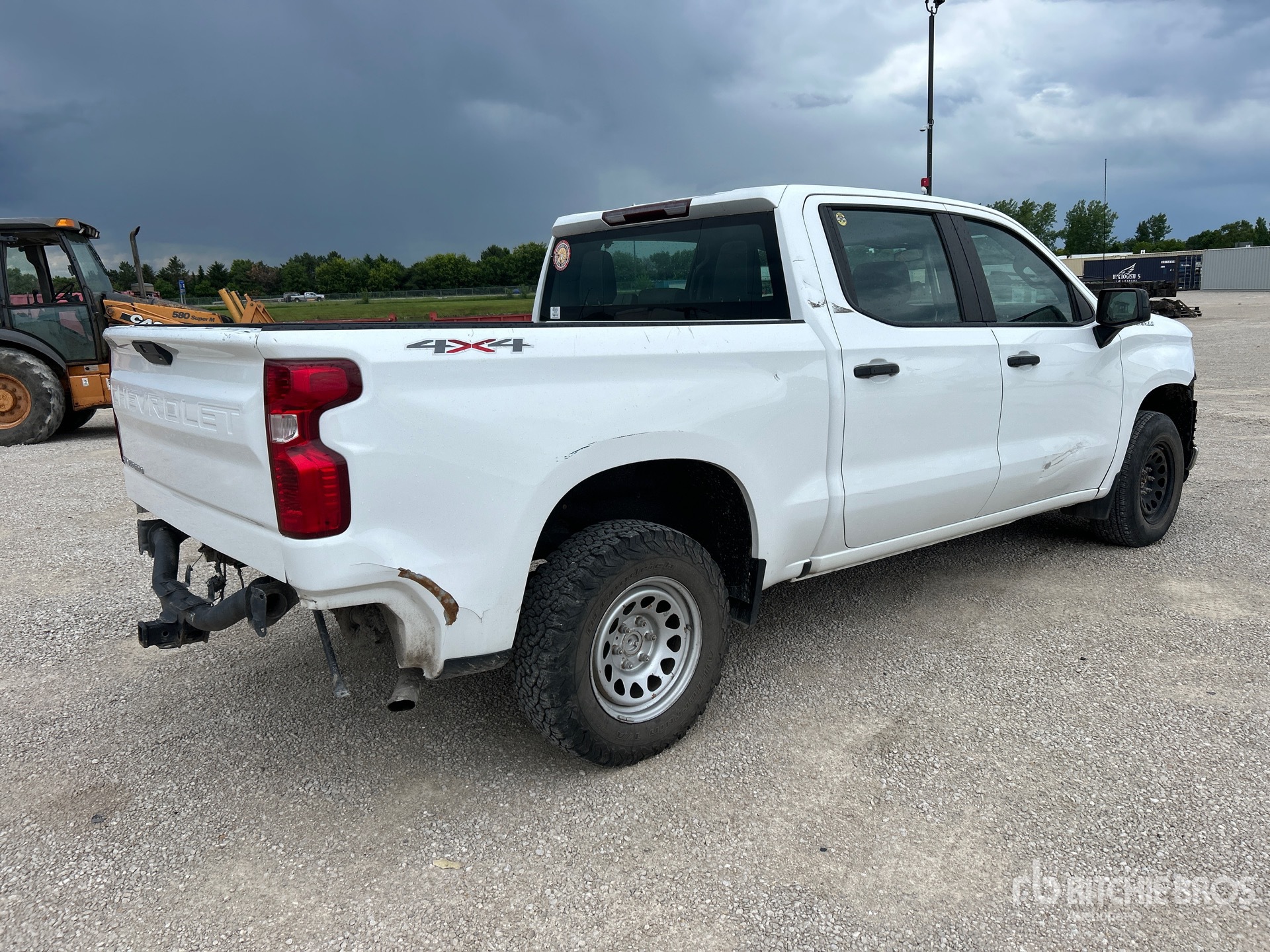 General Appearance with Picture, Right Rear Corner