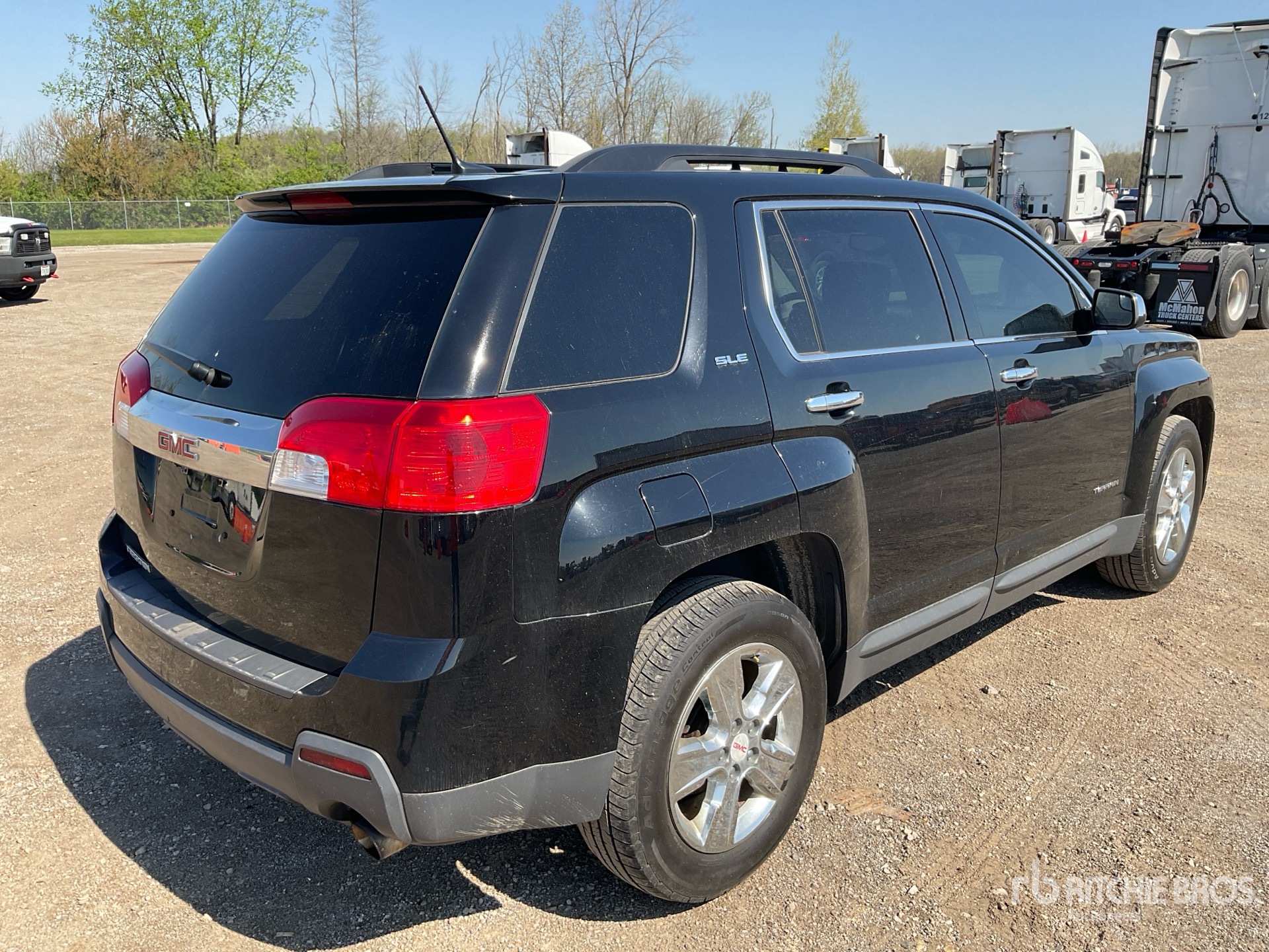 General Appearance with Picture, Right Rear Corner