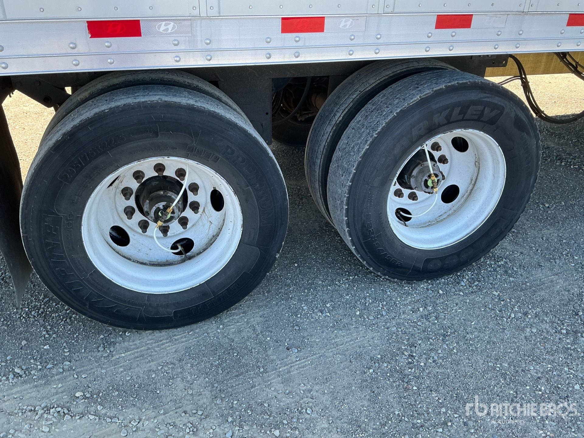 2023 Hyundai VC2530152-AJS
