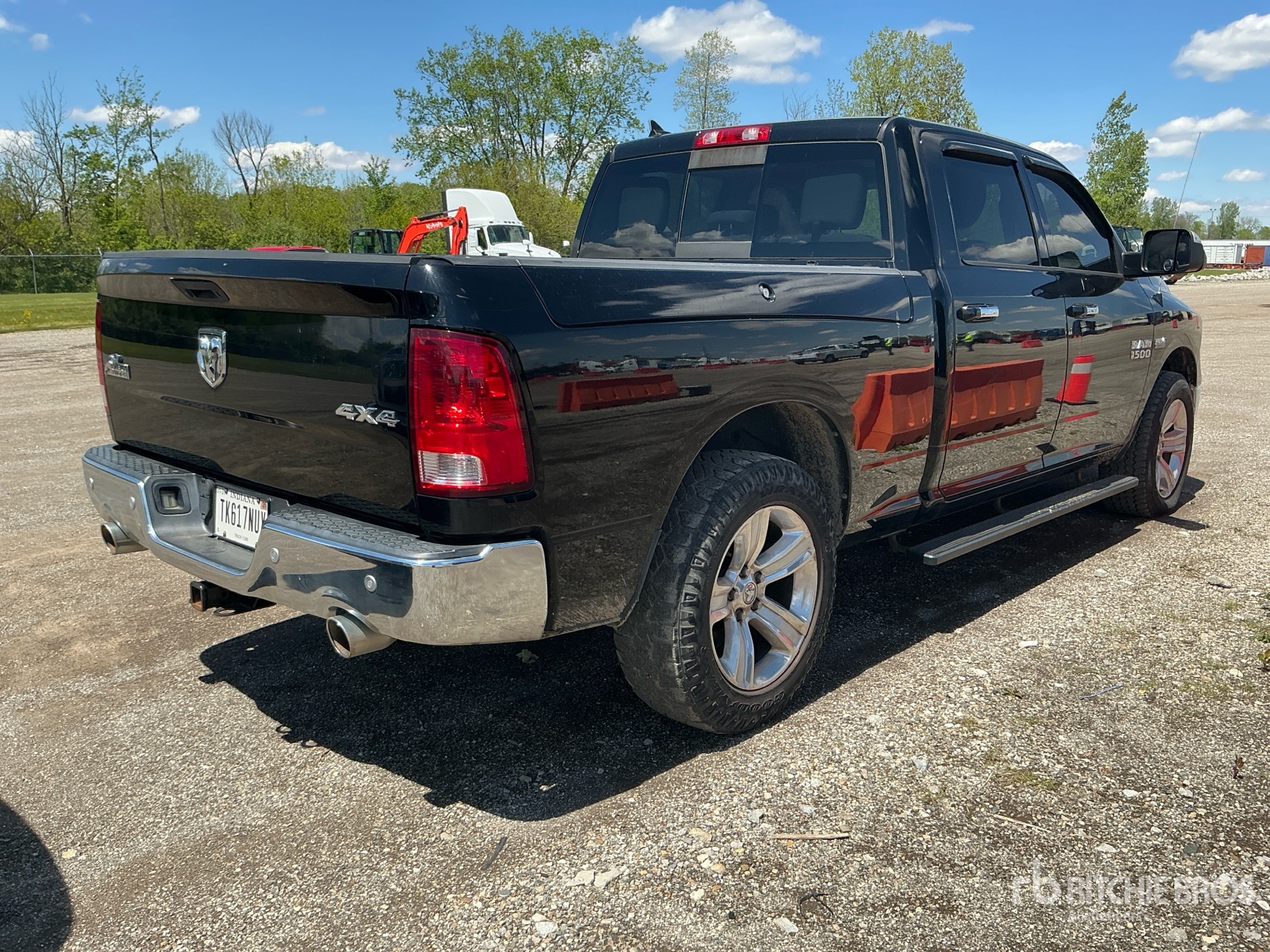 General Appearance with Picture, Right Rear Corner