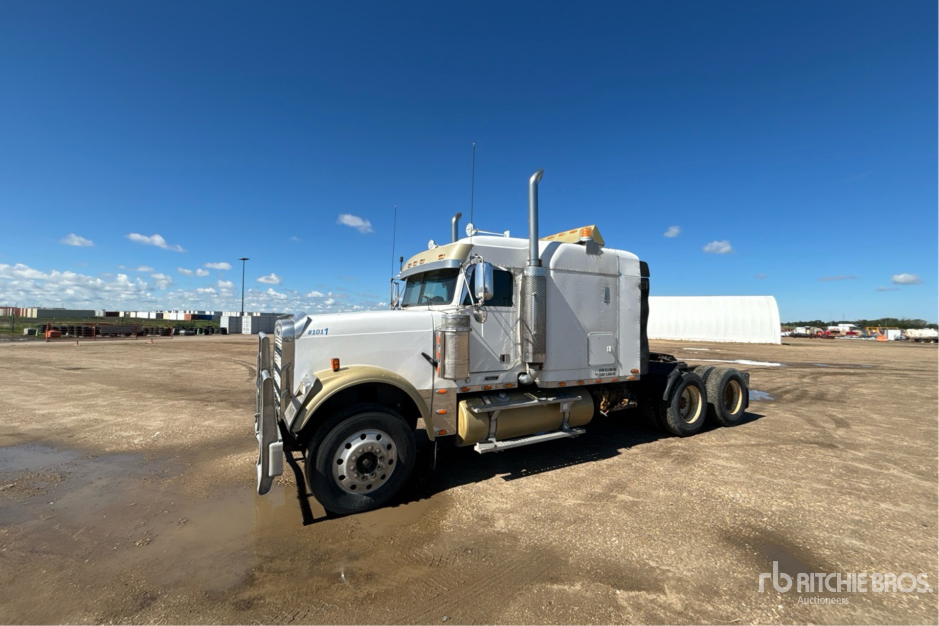 General Appearance with Picture, Left Front Corner