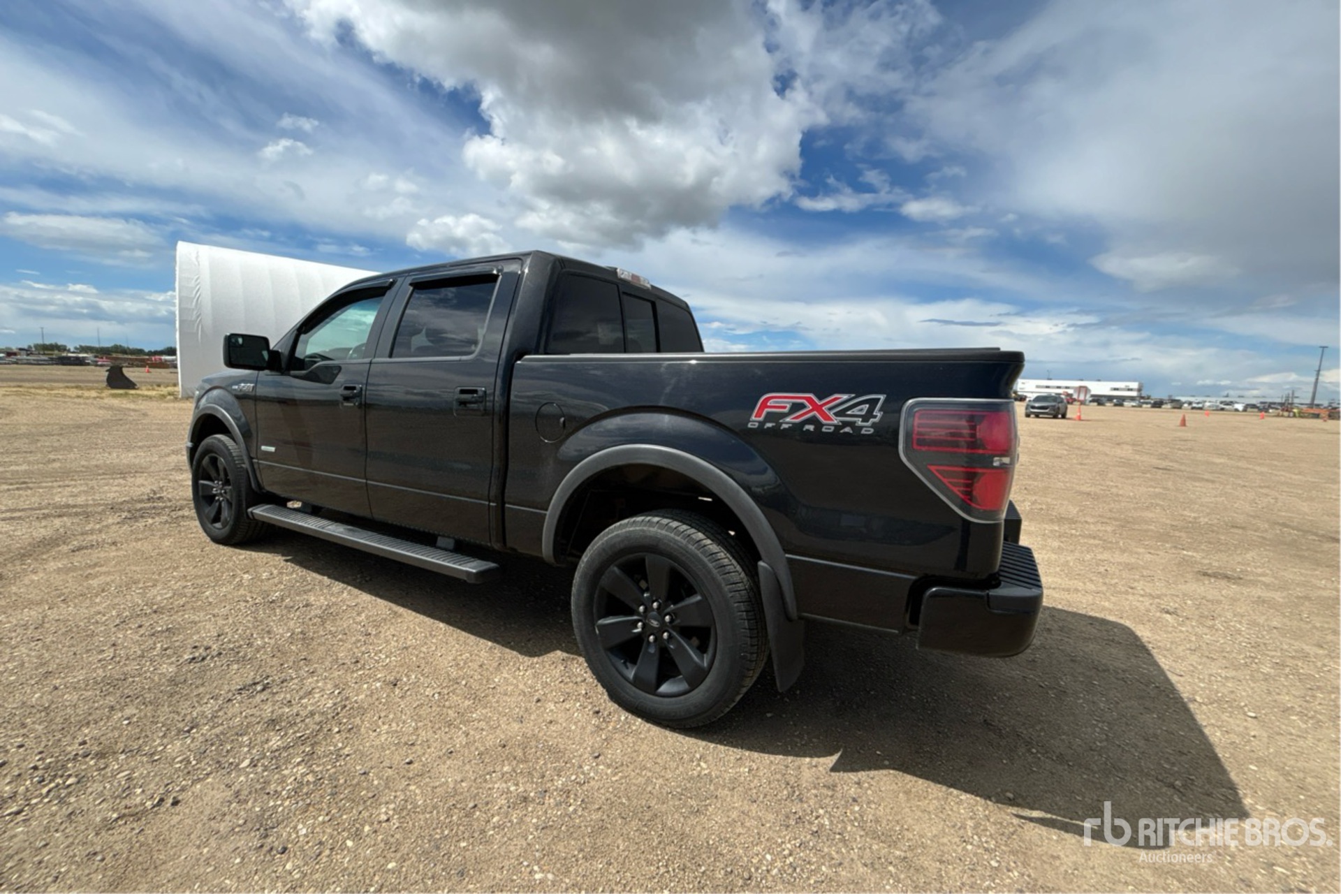 General Appearance with Picture, Left Rear Corner