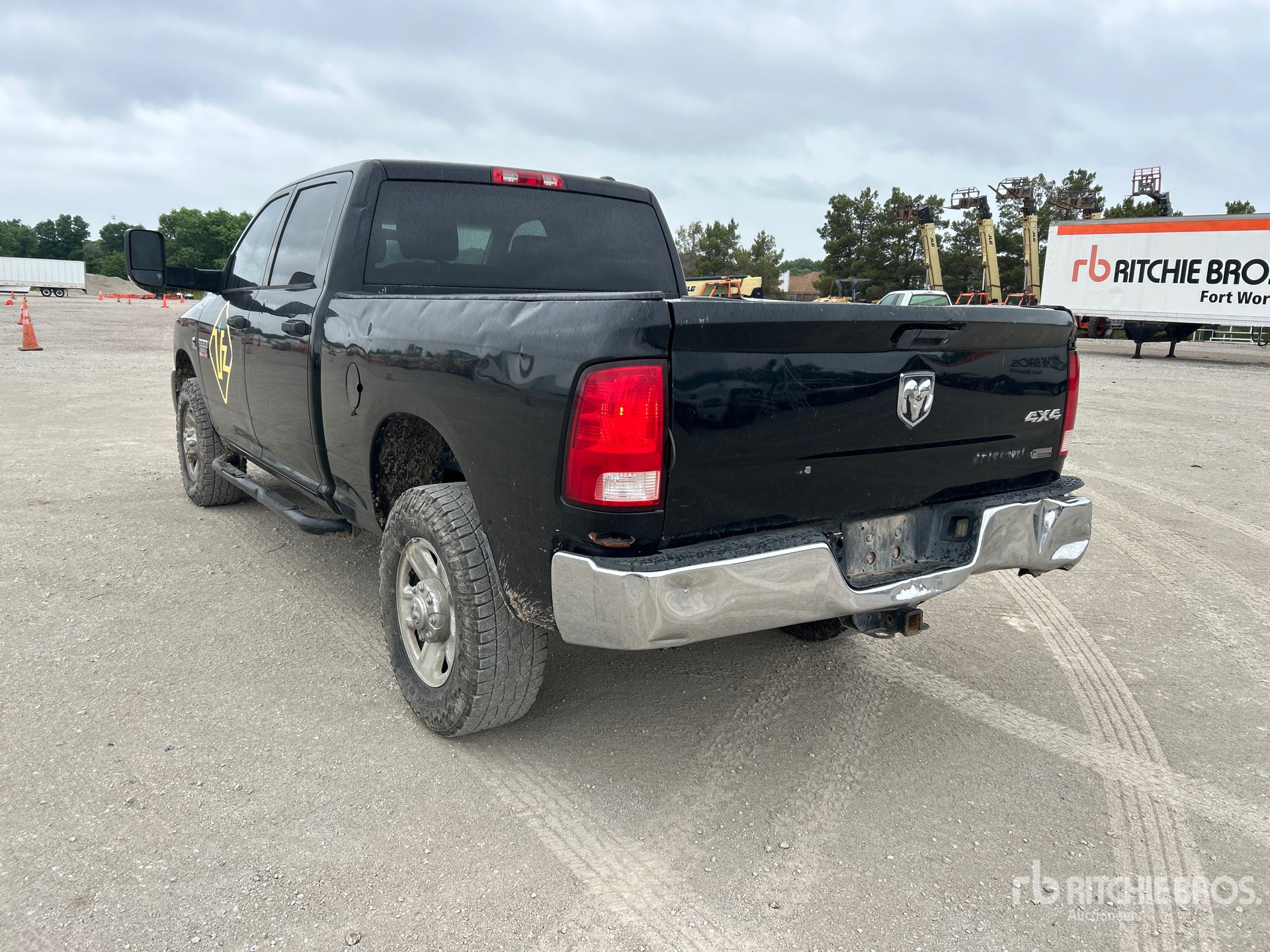 General Appearance with Picture, Left Rear Corner