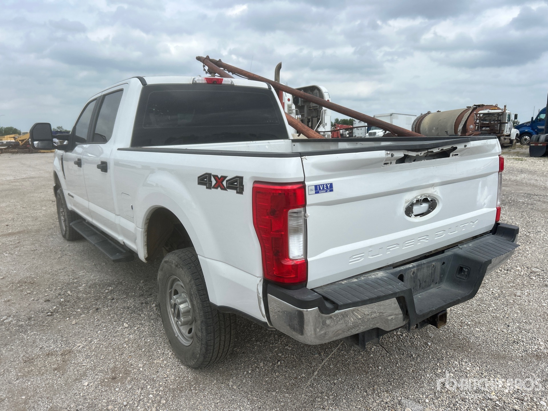 General Appearance with Picture, Left Rear Corner
