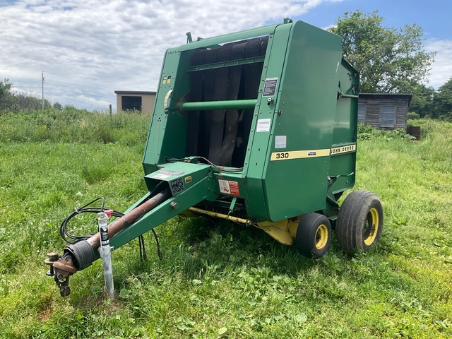 John Deere 330 Square Baler John Deere 330 Square Baler