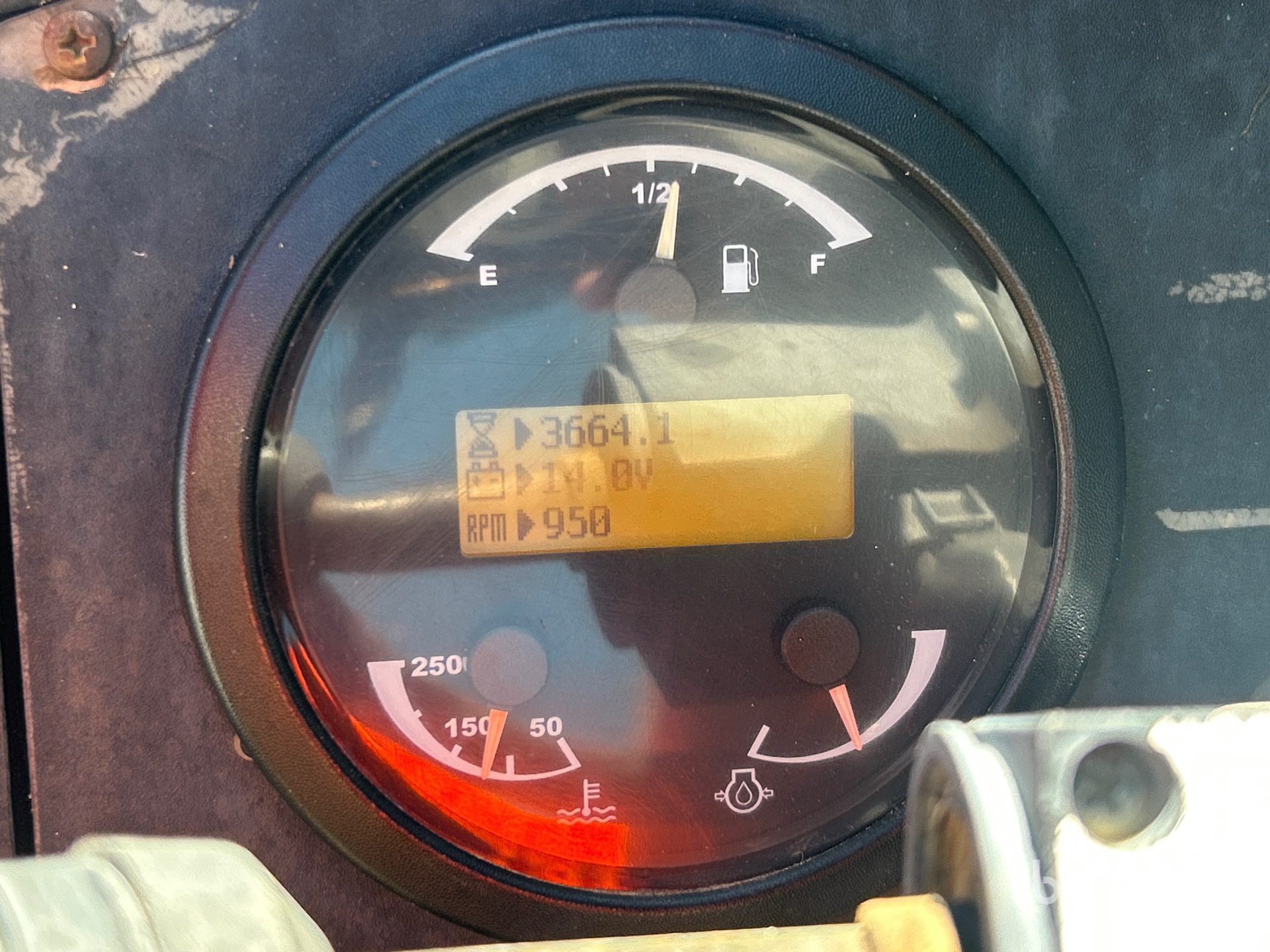 General Appearance with Hour Meter / Odometer