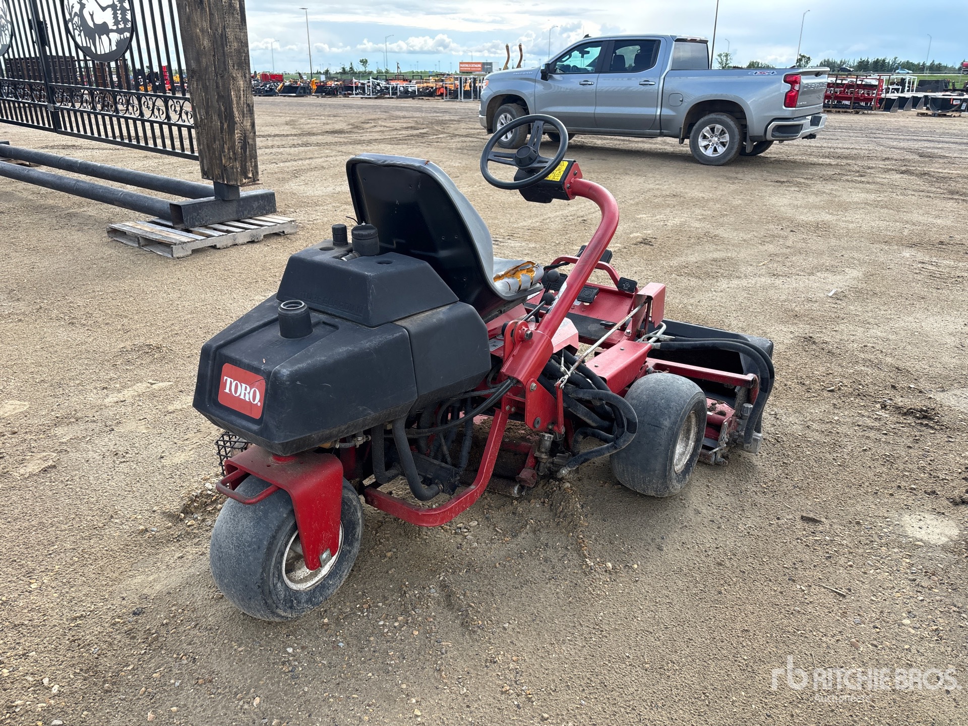 General Appearance with Picture, Right Rear Corner