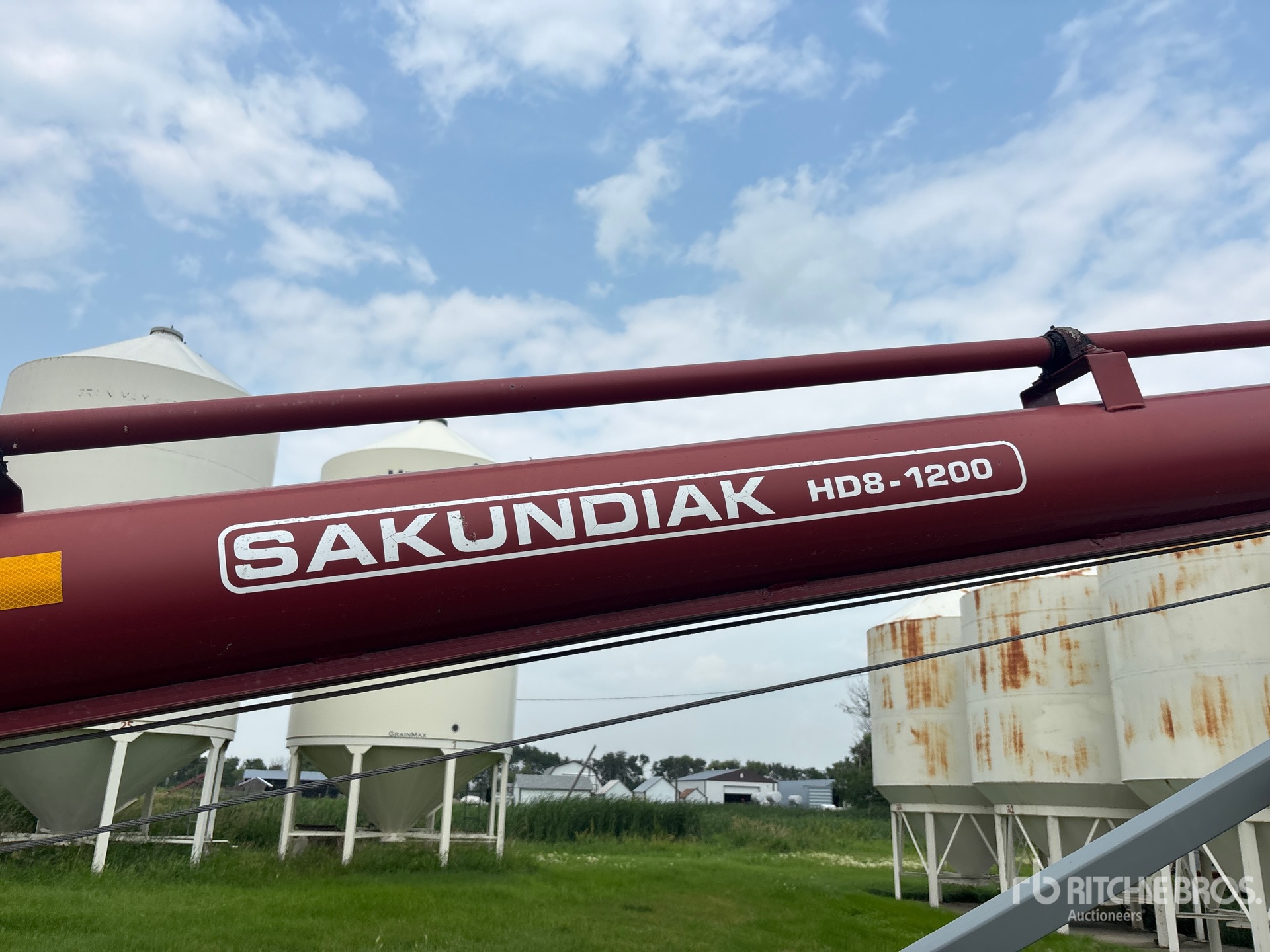 Sakundiak HD8-1200
