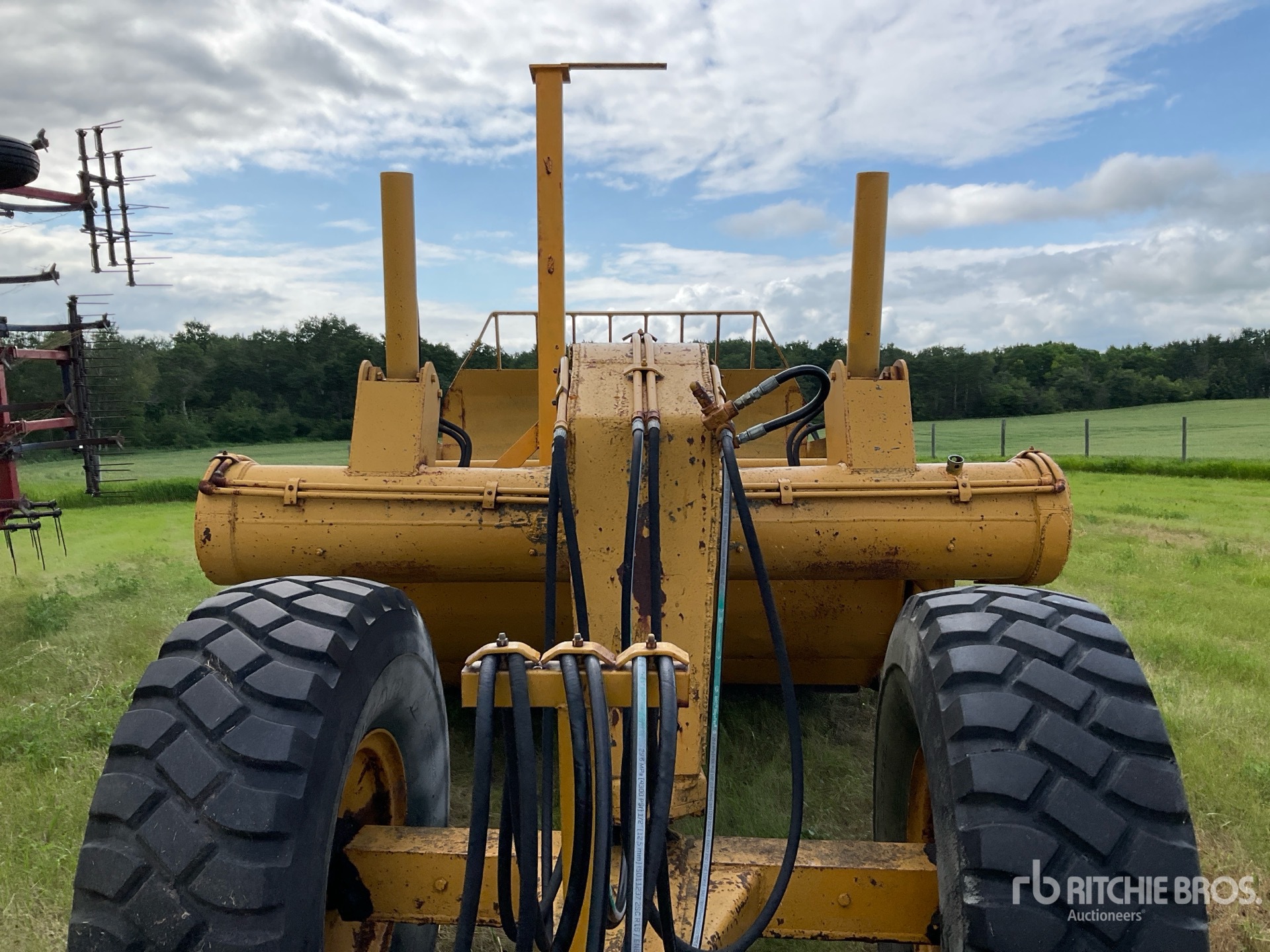Caterpillar 60