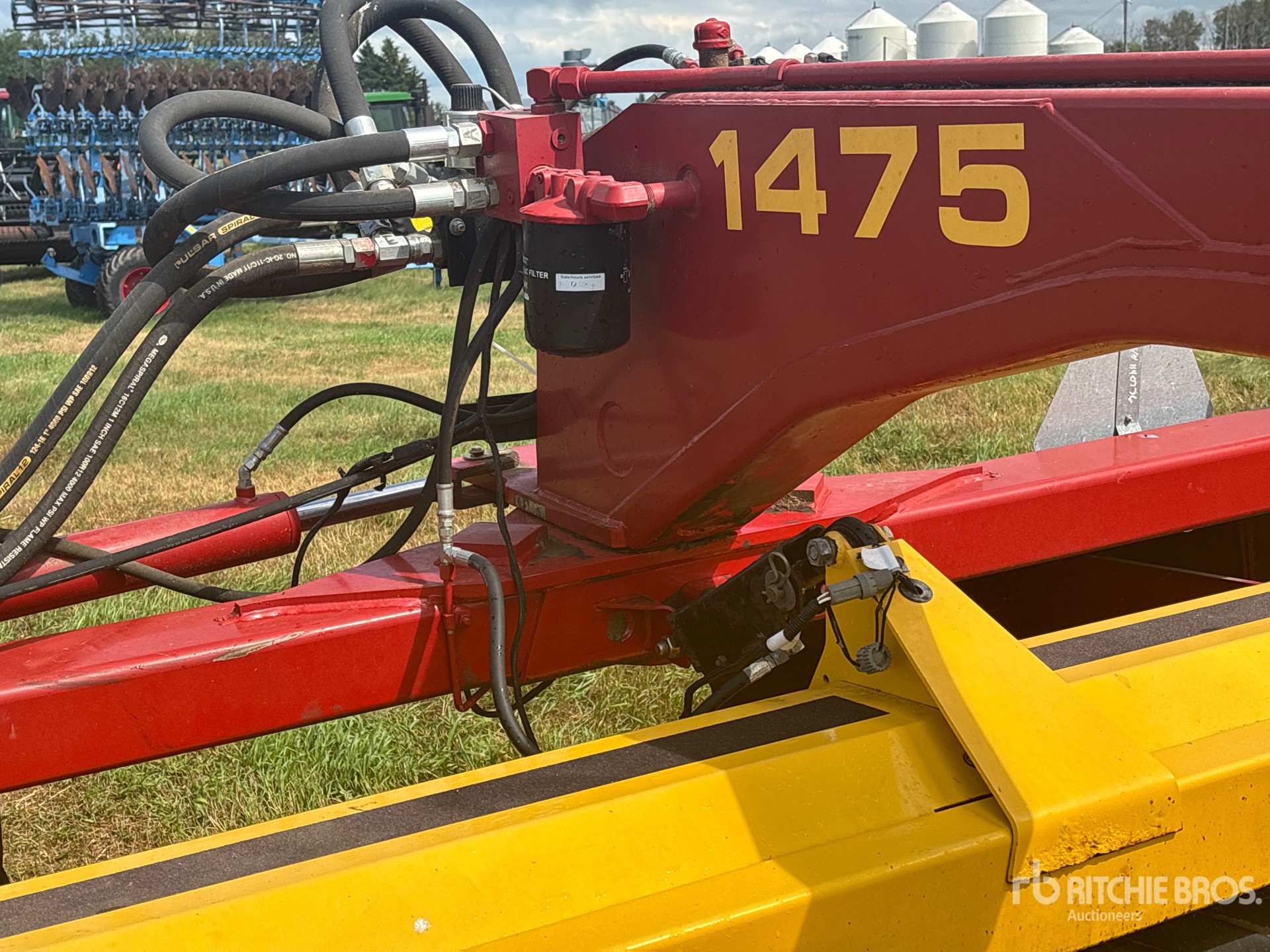 2004 New Holland 1475
