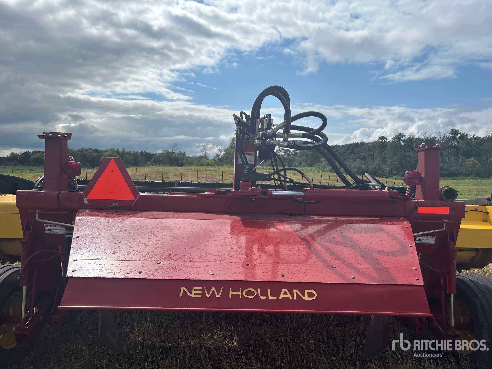 2004 New Holland 1475