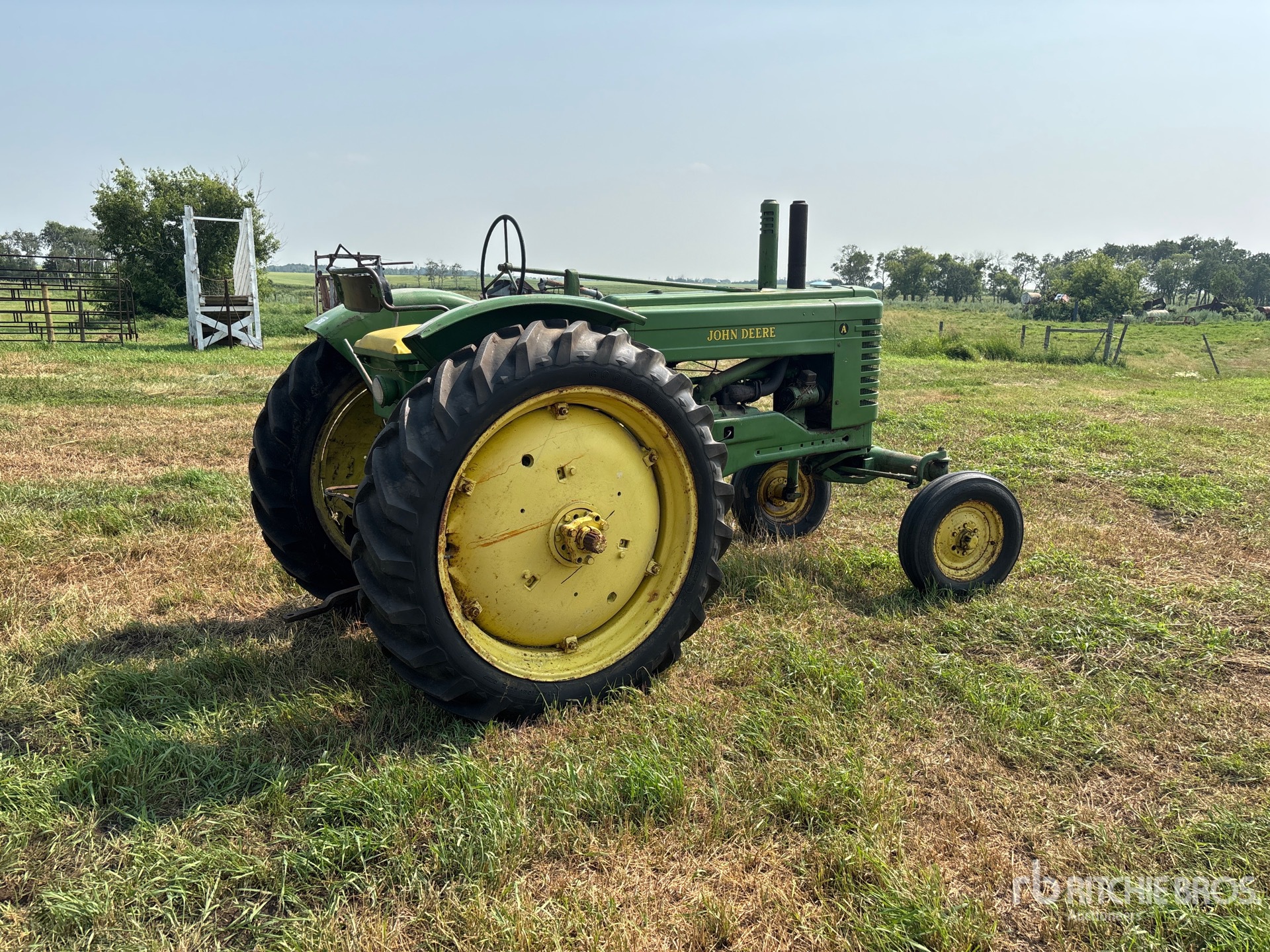 John Deere A SERIES