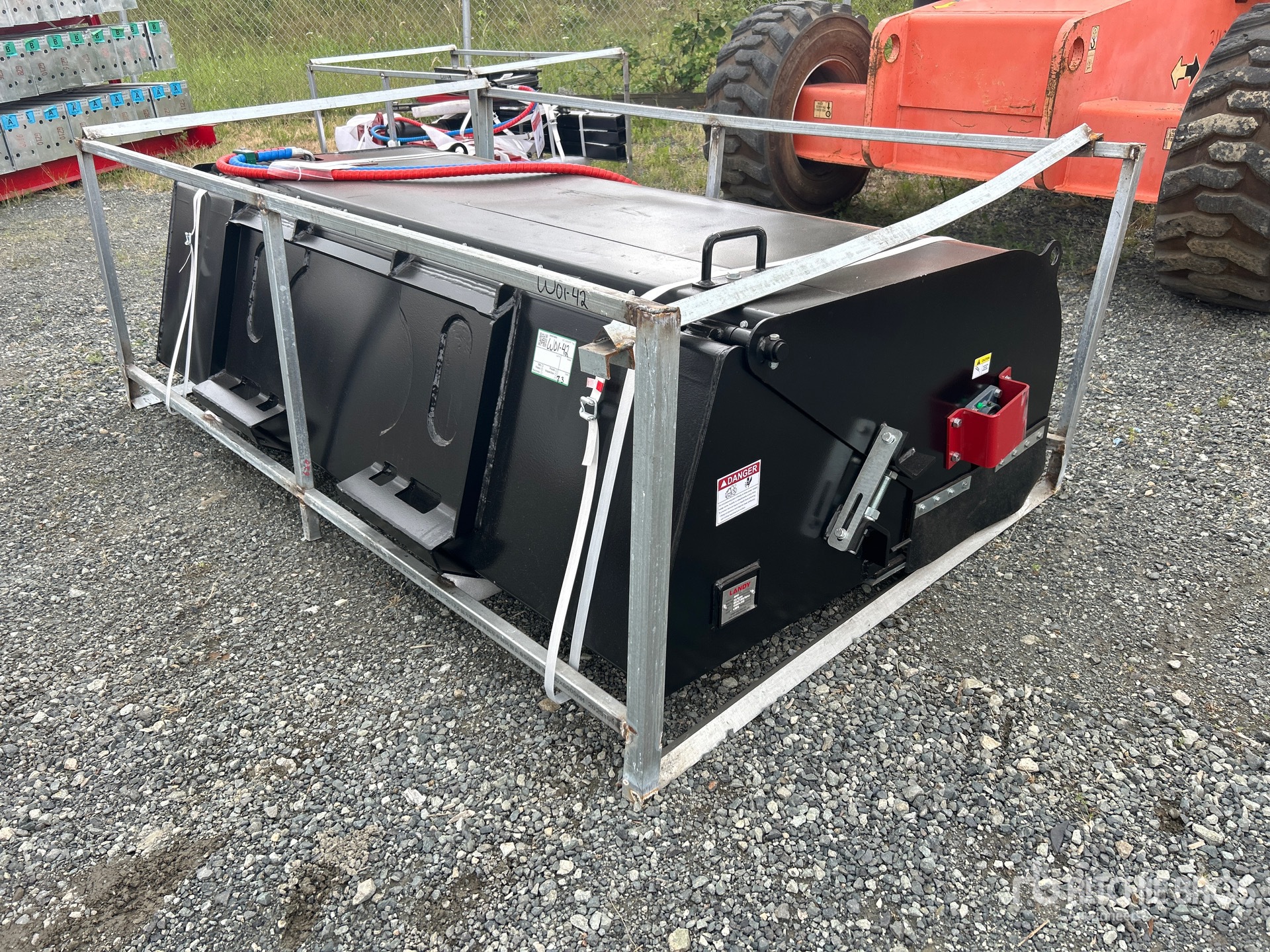 General Appearance with Picture, Right Rear Corner