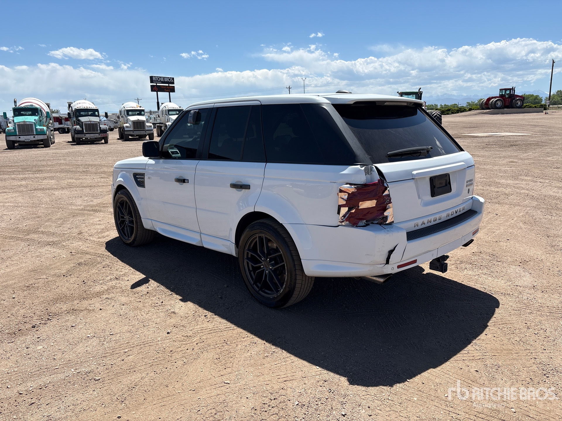 General Appearance with Picture, Left Rear Corner