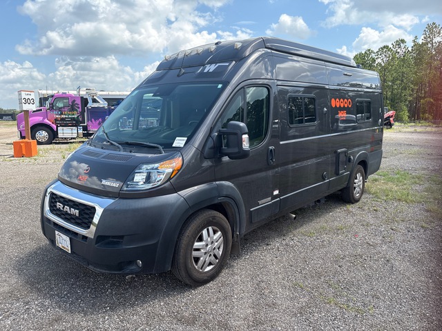 2022 Winnebago Solis 59PX Motor Home