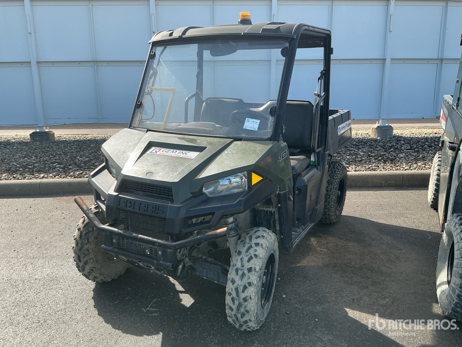 General Appearance with Picture, Left Front Corner