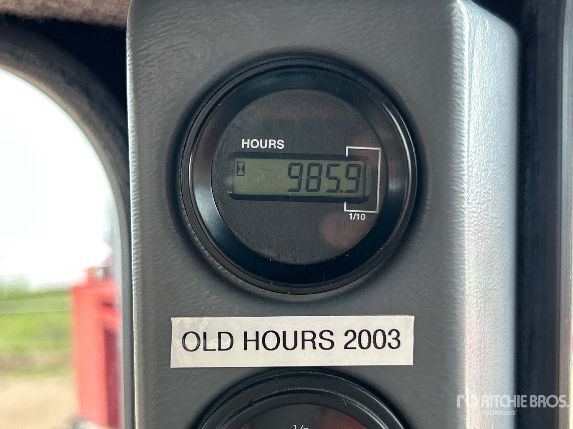 General Appearance with Hour Meter / Odometer