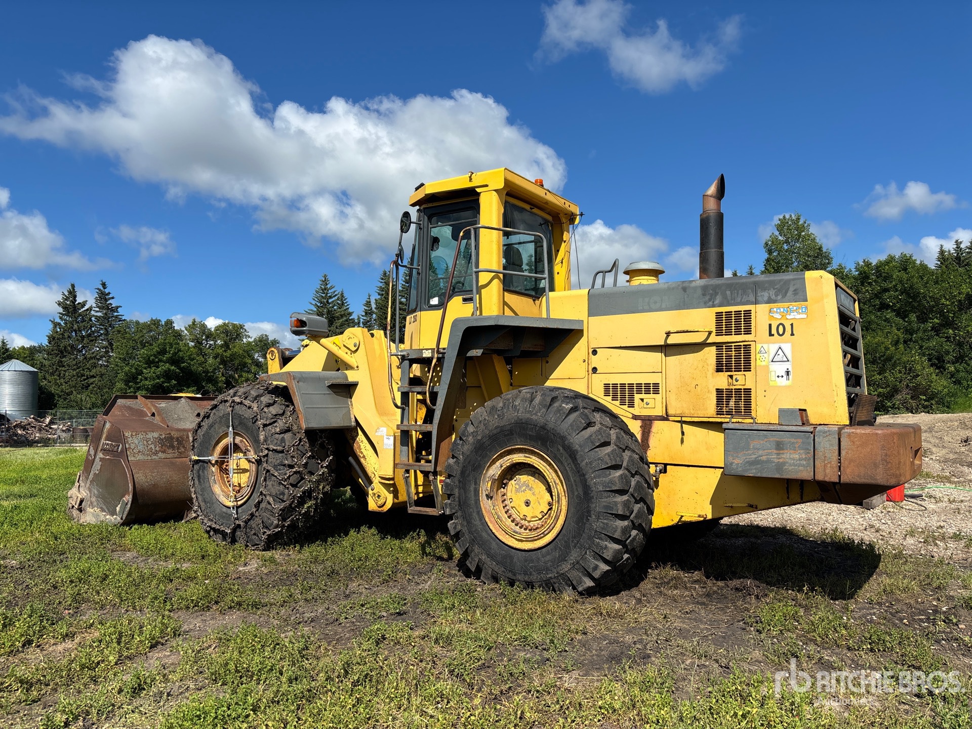 General Appearance with Picture, Left Rear Corner