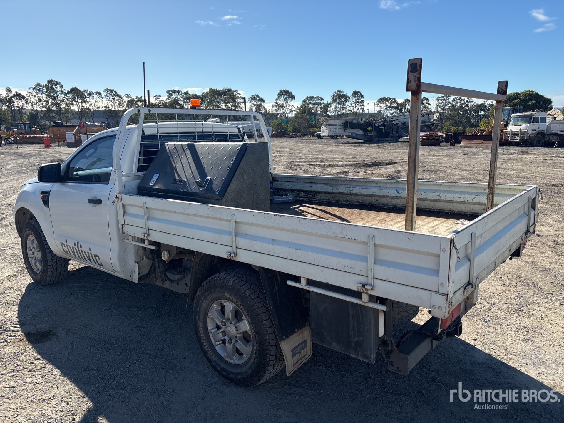 General Appearance with Picture, Right Rear Corner