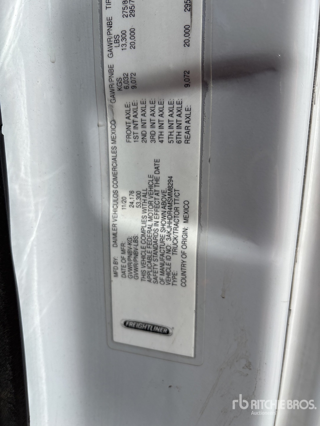 2021 Freightliner CASCADIA 126