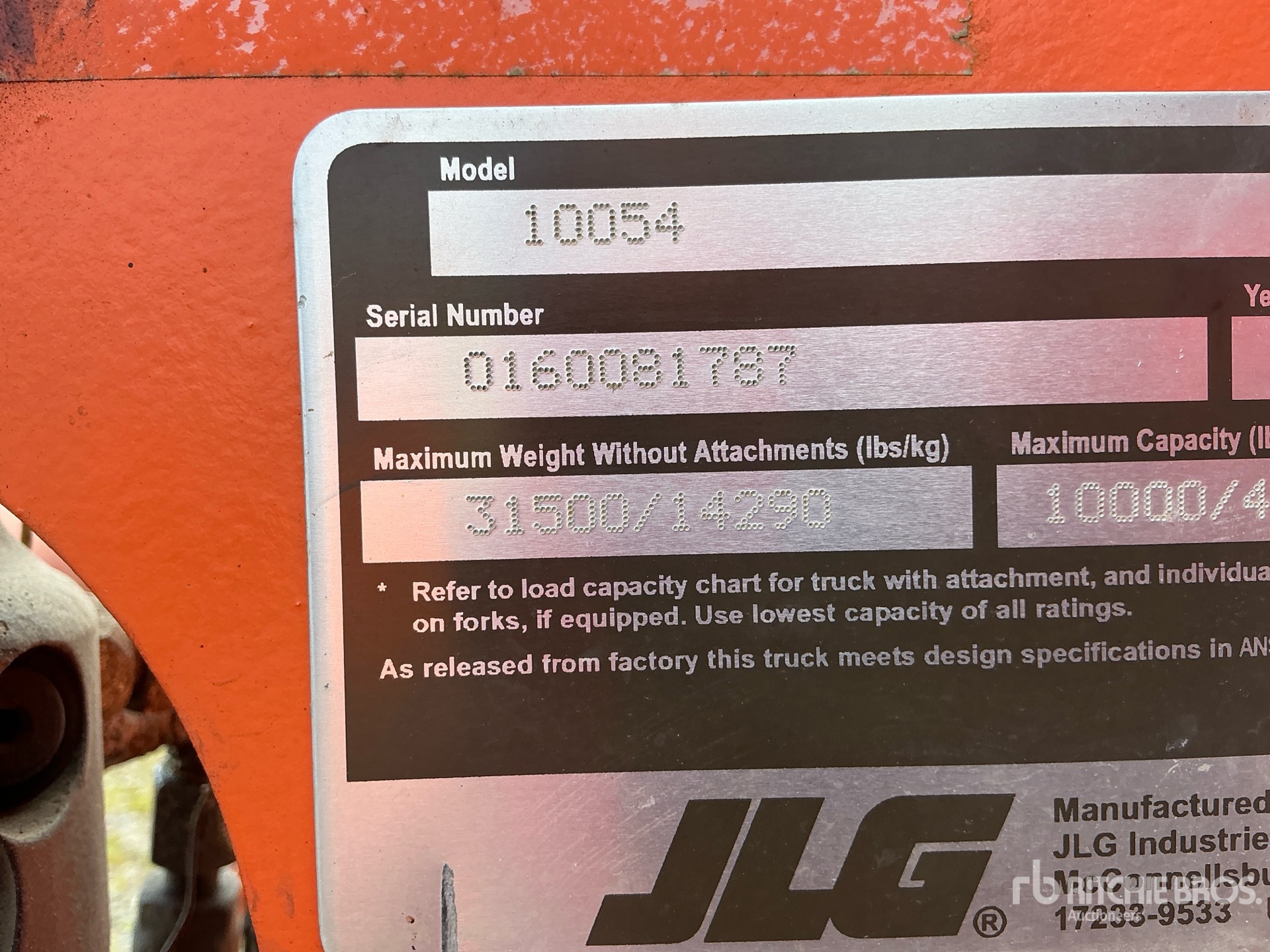 2017 JLG 10054