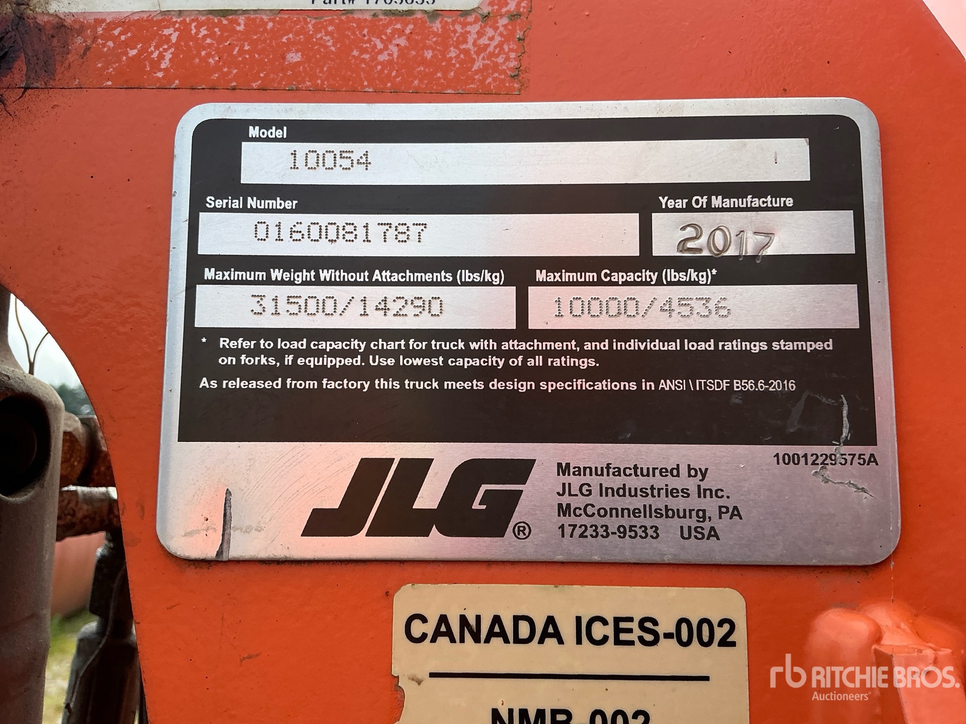 2017 JLG 10054