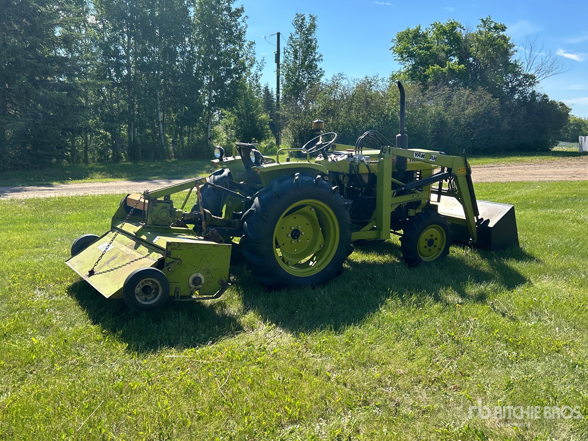General Appearance with Picture, Right Rear Corner