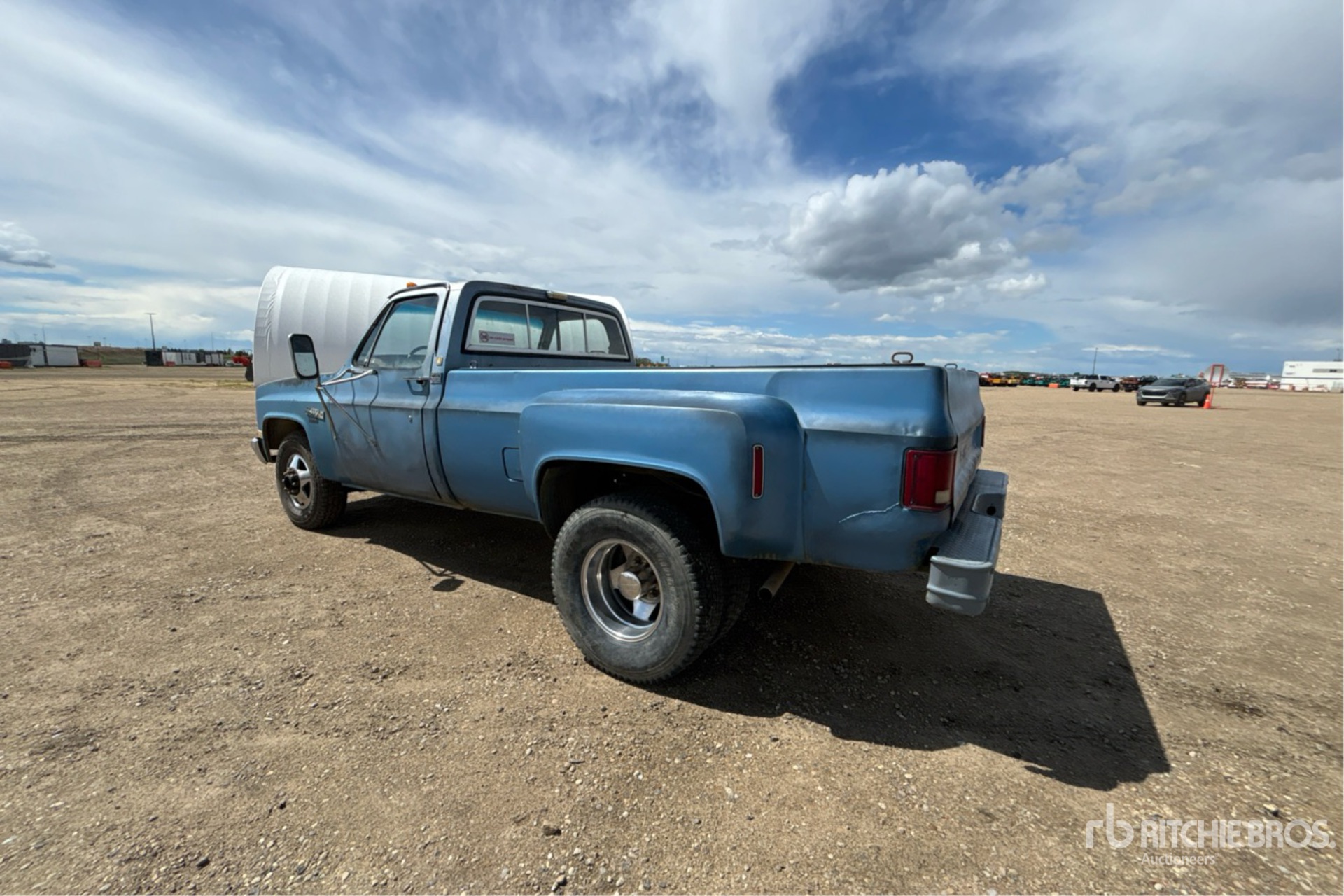 General Appearance with Picture, Left Rear Corner