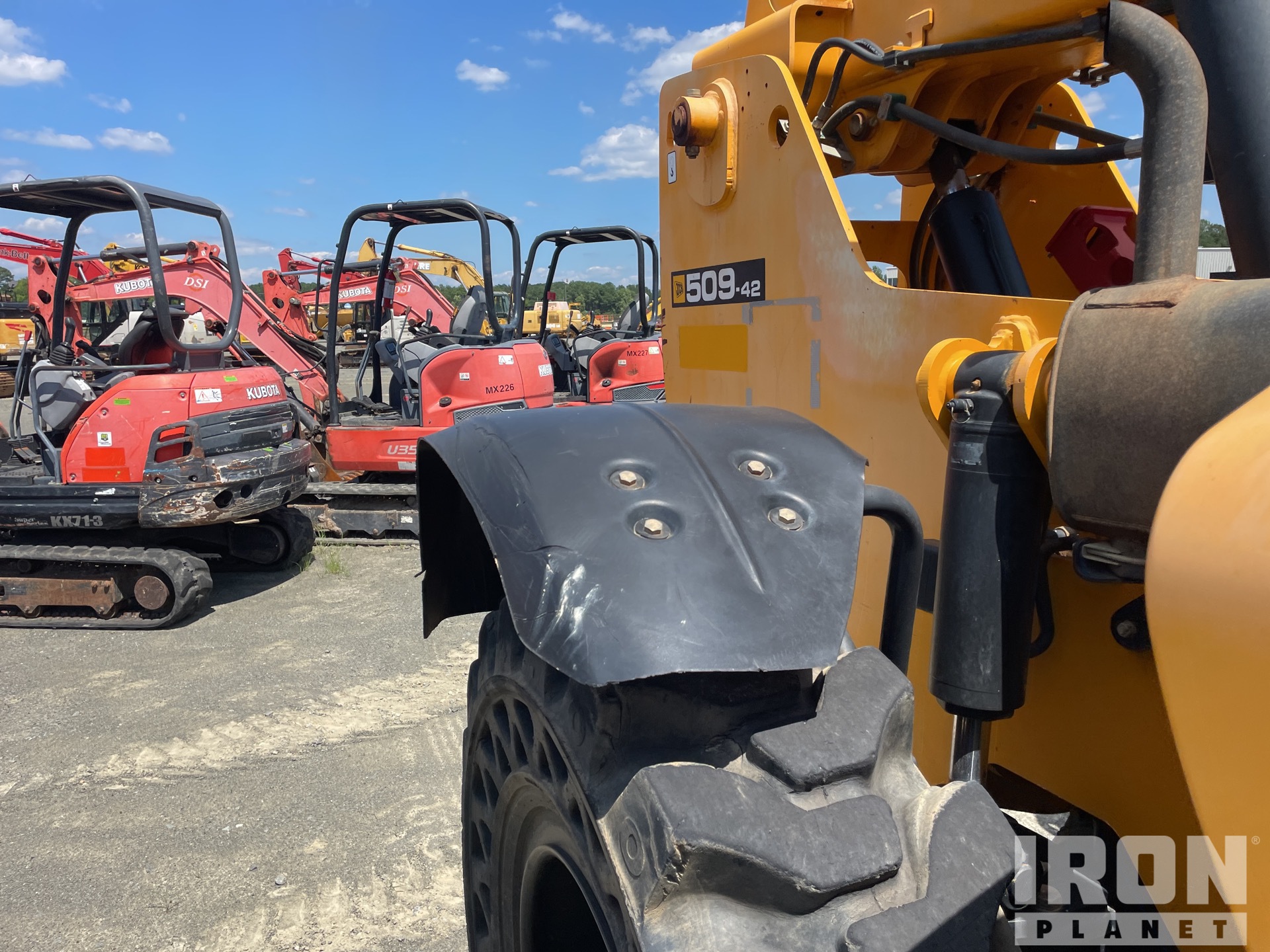 2019 JCB 509.42