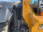 Hydraulics with Frame Leveling Cylinders