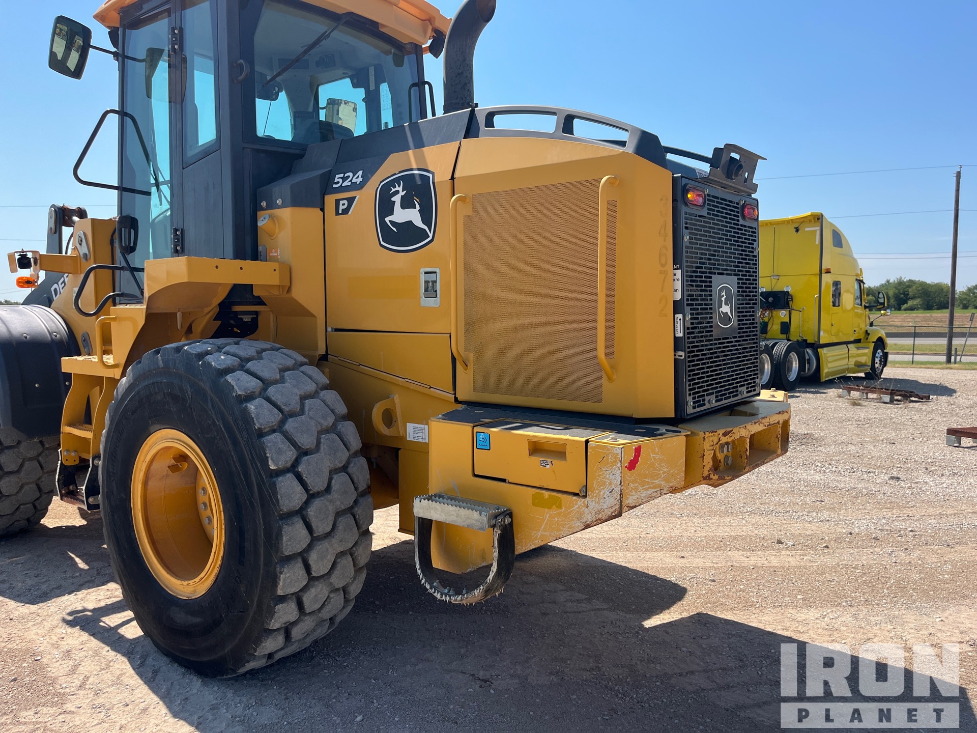 Photo of a 2022 John Deere 524P